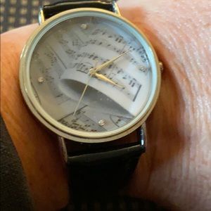 Music note fashion wrist watch